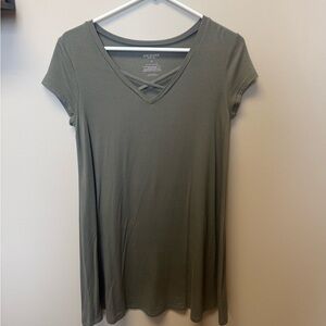 Arizona Jean Company Olive Green V-Neck Top